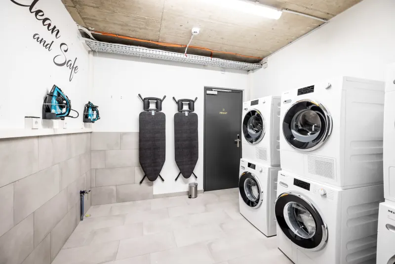 Washing machine and tumble dryer
