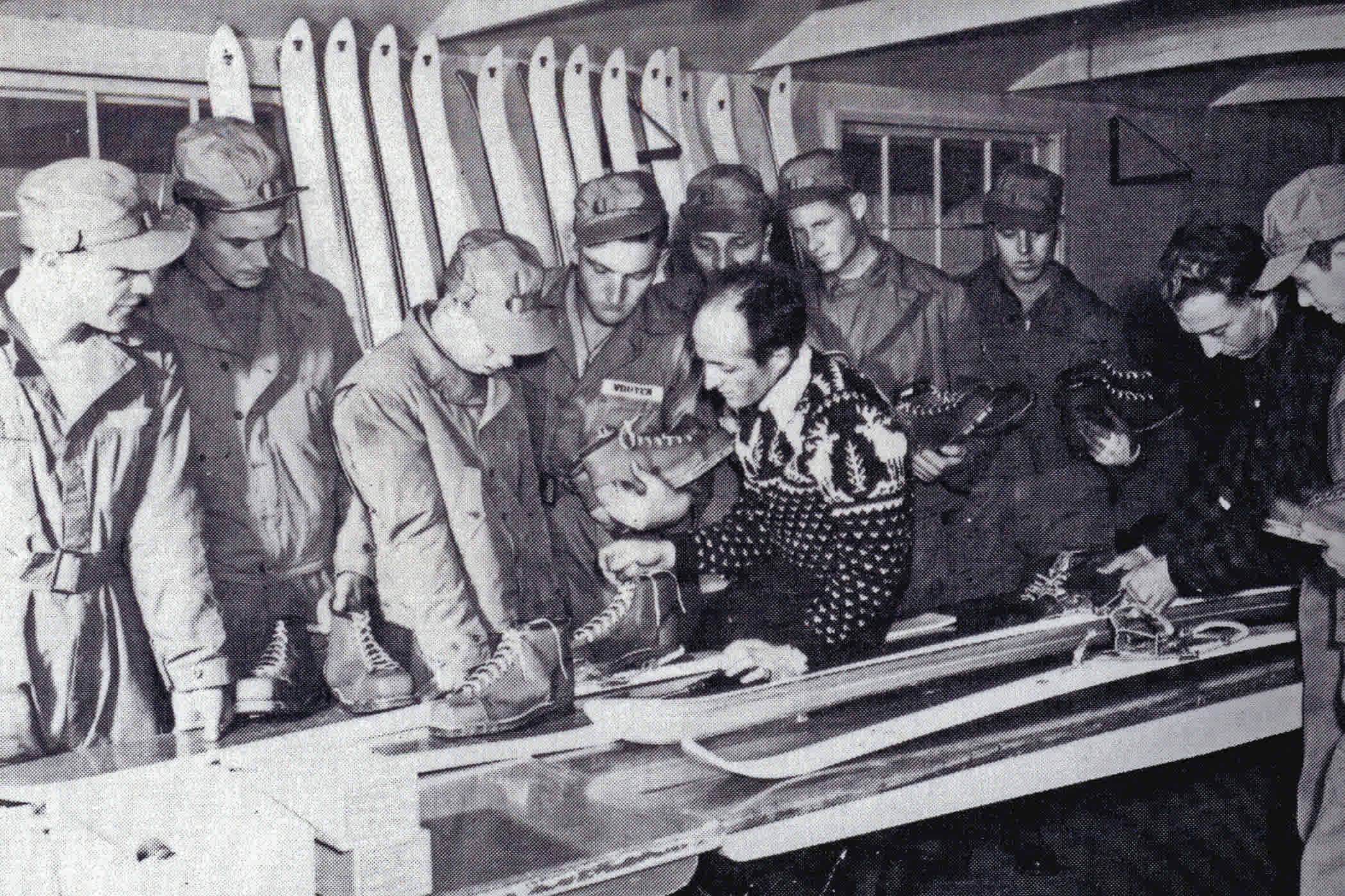Dick Durrance instructs the 503rd Battallion | Photo: Alan Engen Ski History Collection
