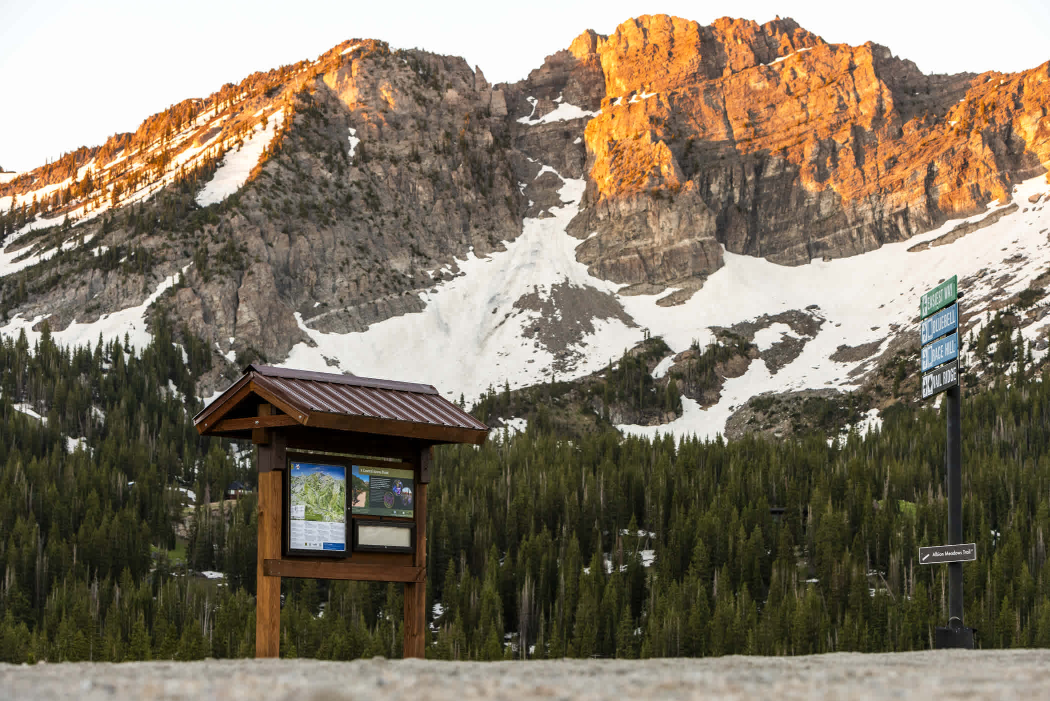 Catherine's Pass Trailhead | Photo: Rocko Menzyk