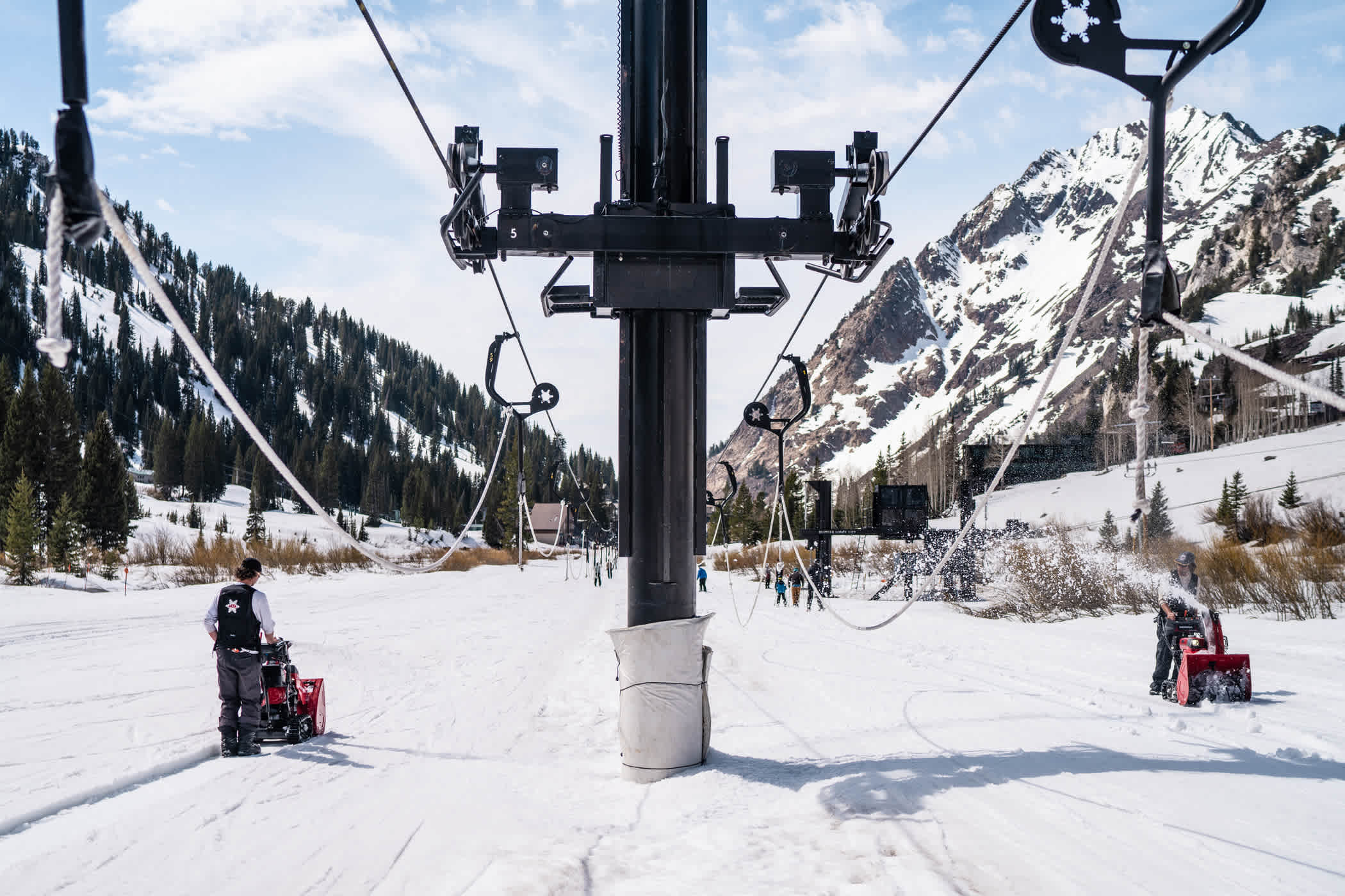 March 28th: Alta employees battling the heat | Photo: Tyler Struss