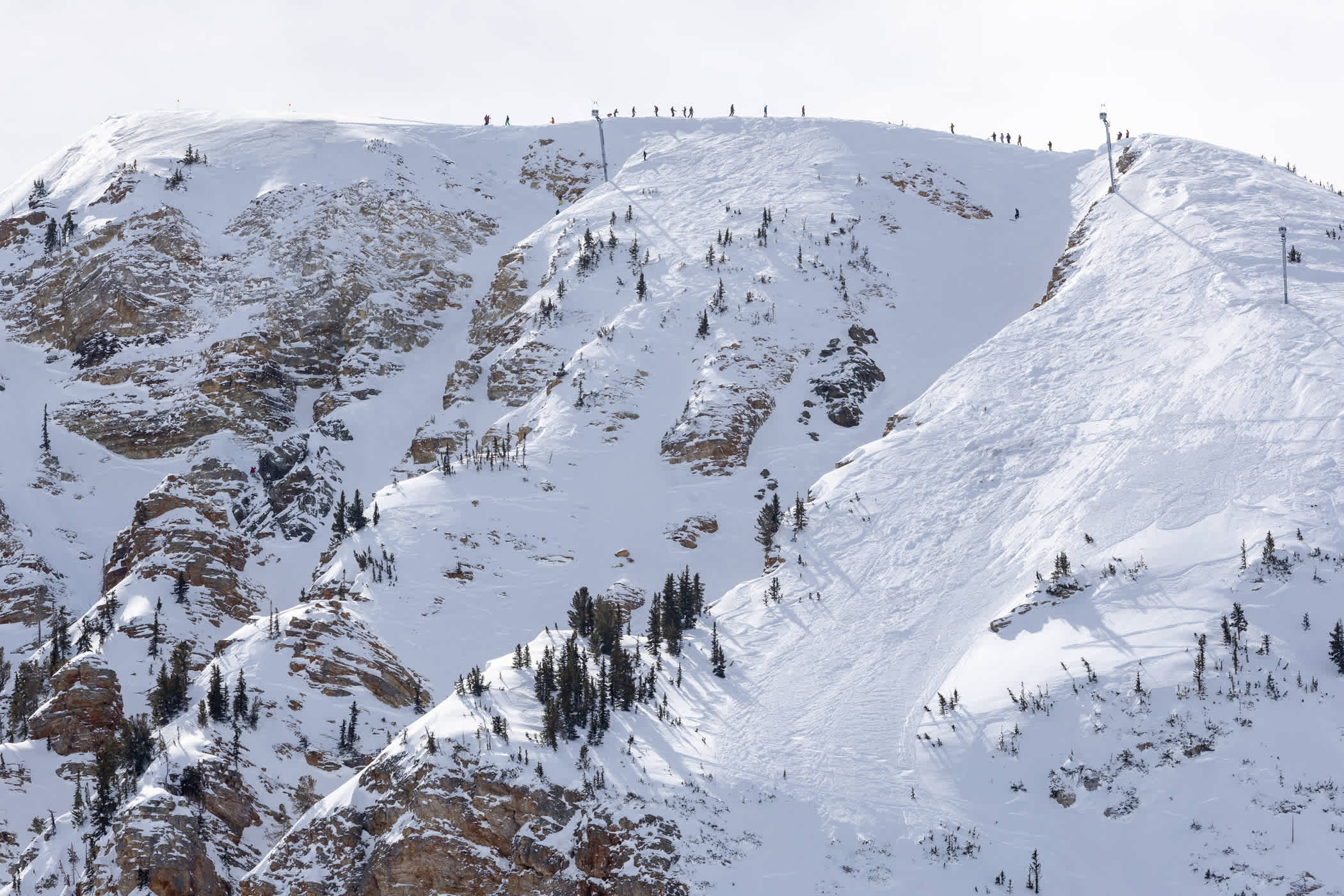 February 24th: Wall-to-wall skiing | Photo: Photo-John