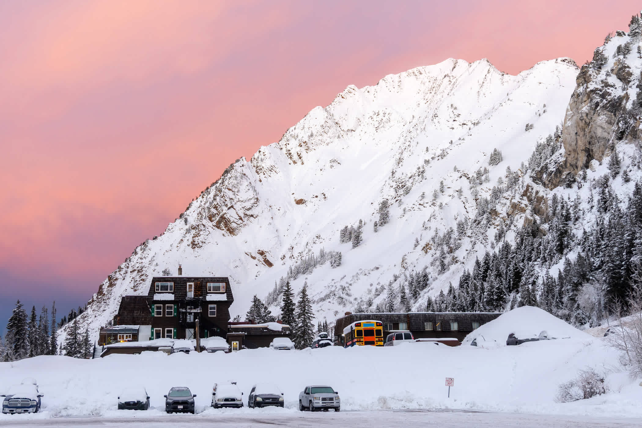 January 3rd: A beautiful sunrise between storms | Photo: Photo-John