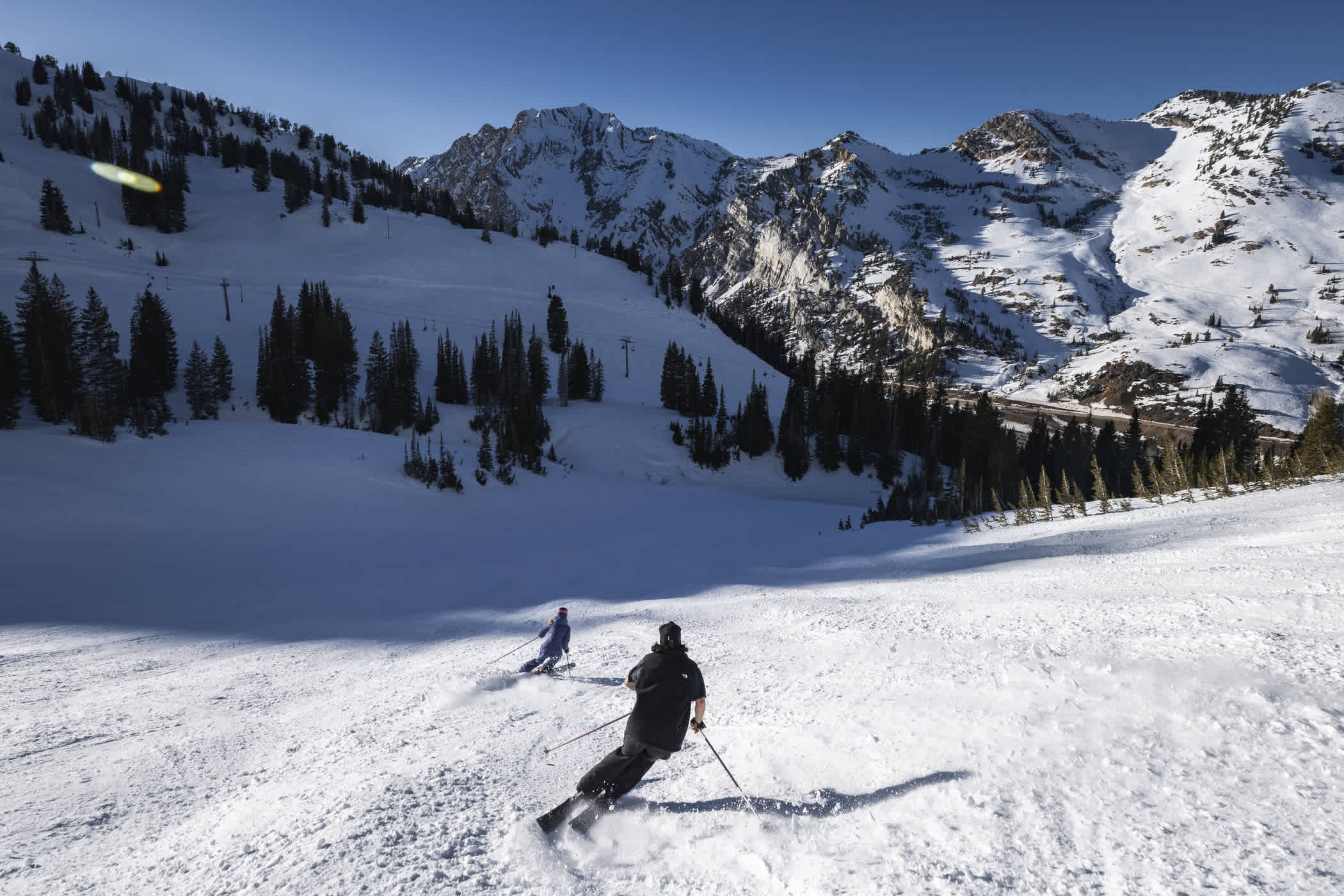 February 5th: Last lap of the afternoon on Collins | Photo: Rocko Menzyk