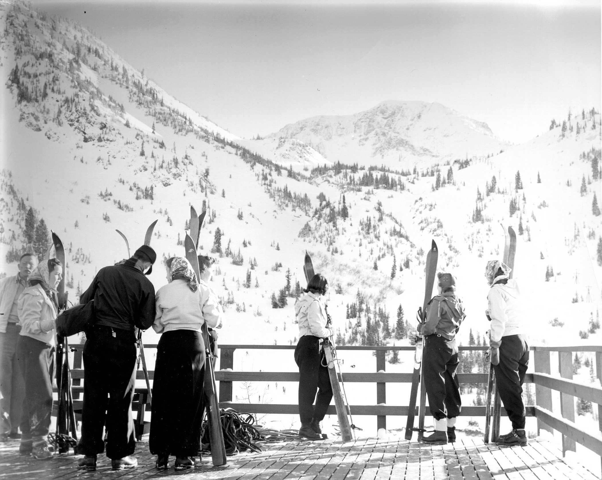 Ladies at the Alta Lodge, circa 1950 | Photo: US Forest Service