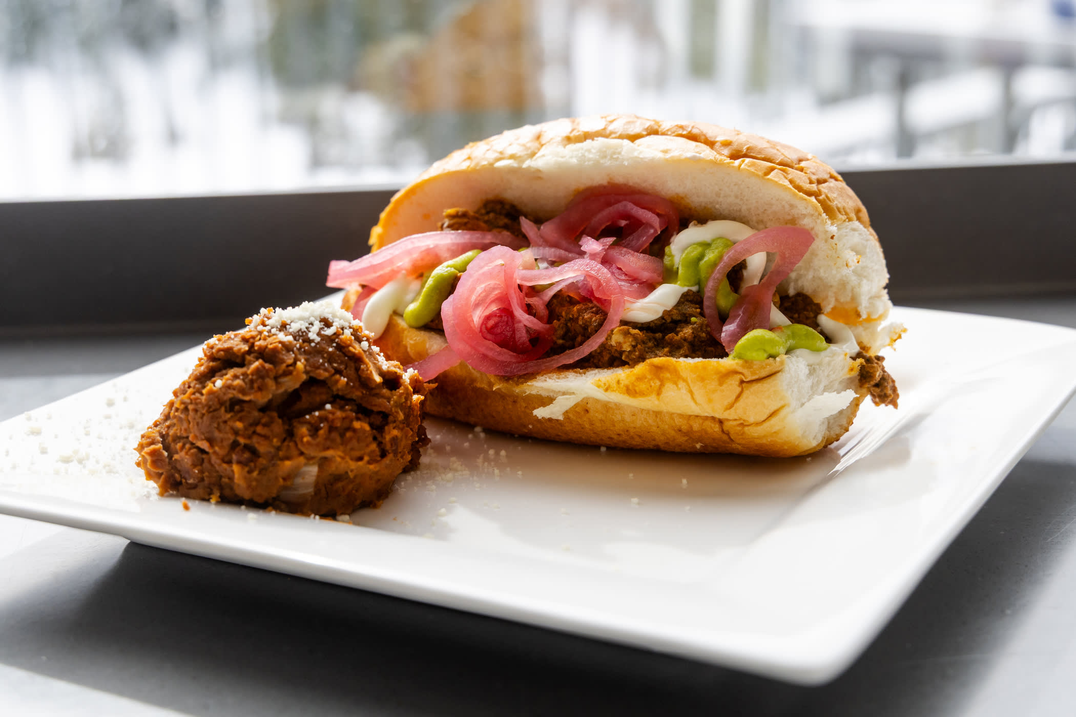 Alf's Restaurant | Photo: Photo-John