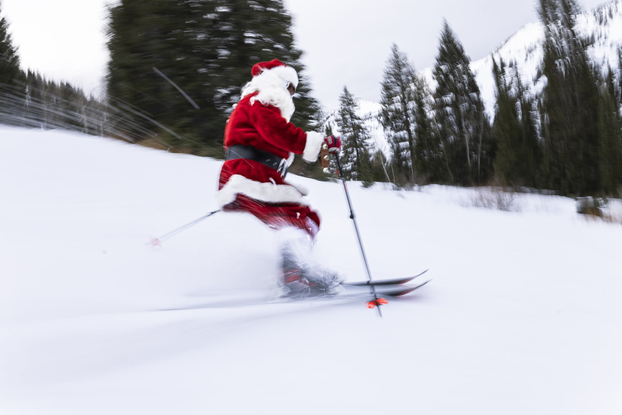 December 24th: Santa delivered a White Christmas | Photo: Rocko Menzyk