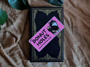 Princess Donut Dungeon Crawler Carl Bookmark, Princess Donut, magnificent, page-marking