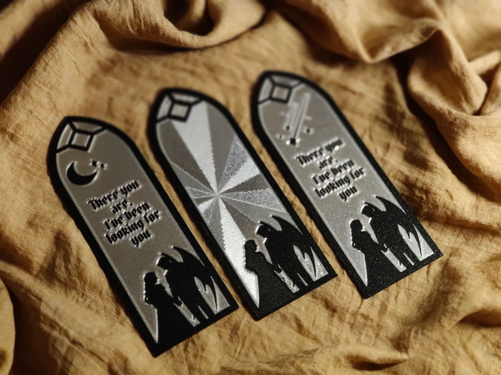 ACOTAR Bookmarks — 3D printed model photographed in studio