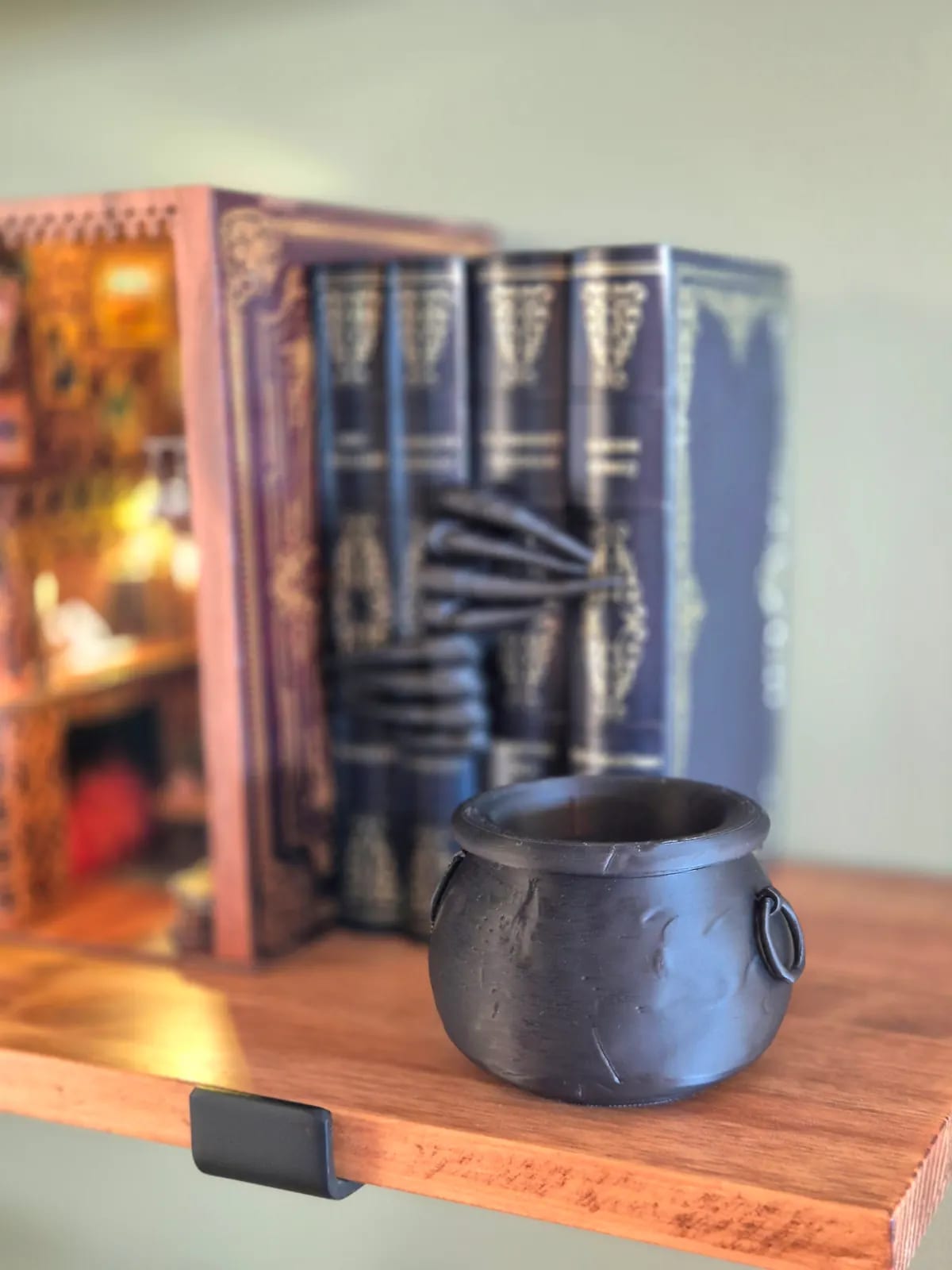 Cauldron Bookmark Holder / Tea Light, gallery image 5