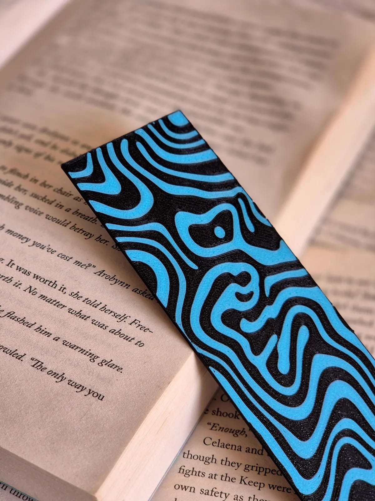 Cool Wavy Bookmark, gallery image 3