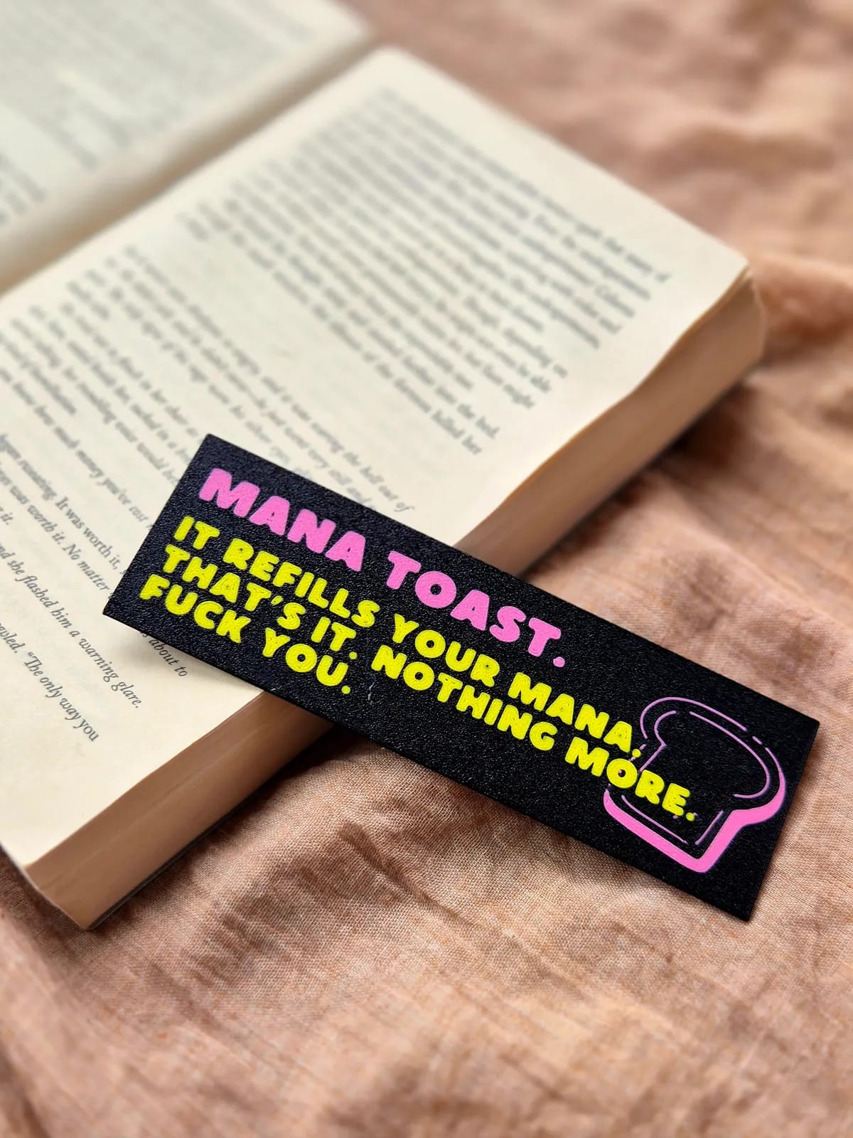 Dungeon Crawler Carl Bookmark, gallery image 4