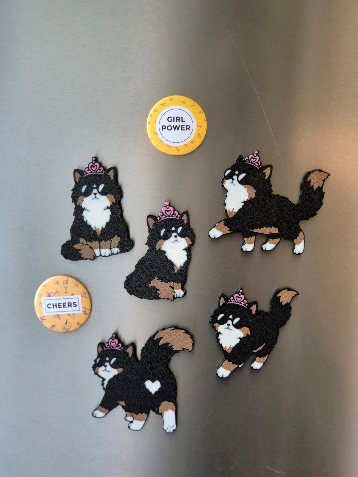 Princess Donut Magnet / Pins Dungeon Crawler Carl, gallery image 3