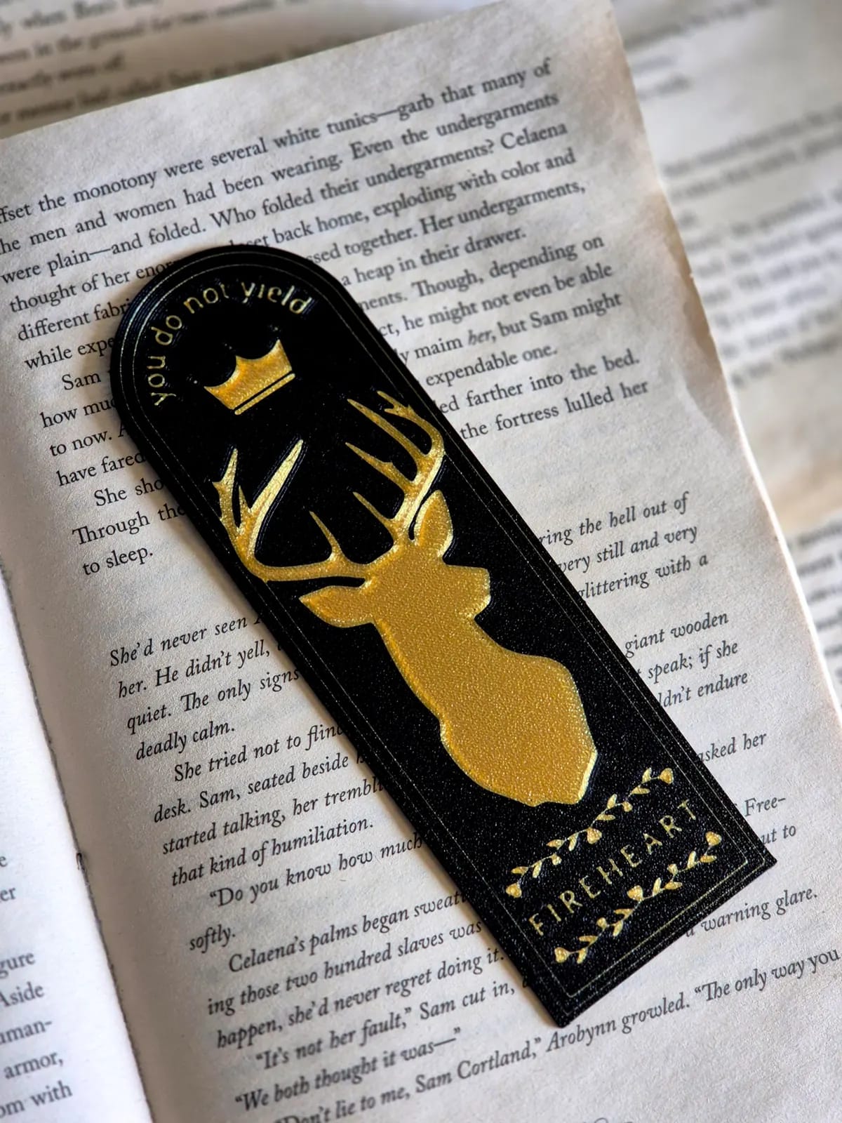 Throne of Glass Bookmark, gallery image 4