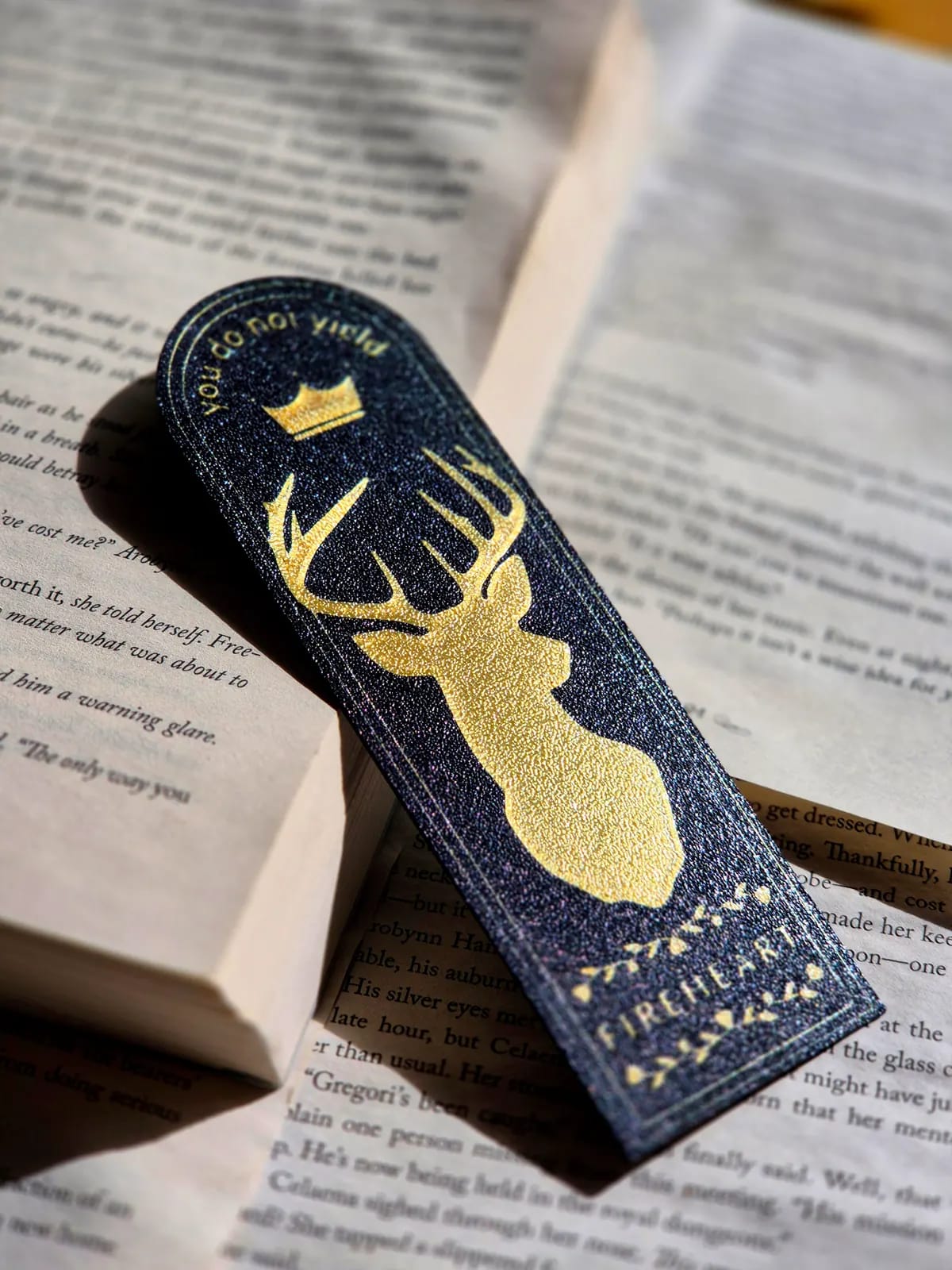 Throne of Glass Bookmark, gallery image 6