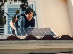 Hvilken pris skal man betale for at få solceller?