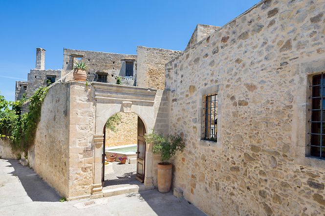 Maroulas Chic Holiday Home Maroulas Chic Holiday Home