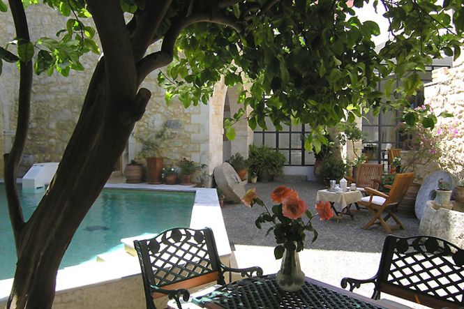 Maroulas Chic Holiday Home Maroulas Chic Holiday Home