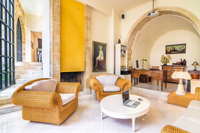 Maroulas Chic Holiday Home Maroulas Chic Holiday Home