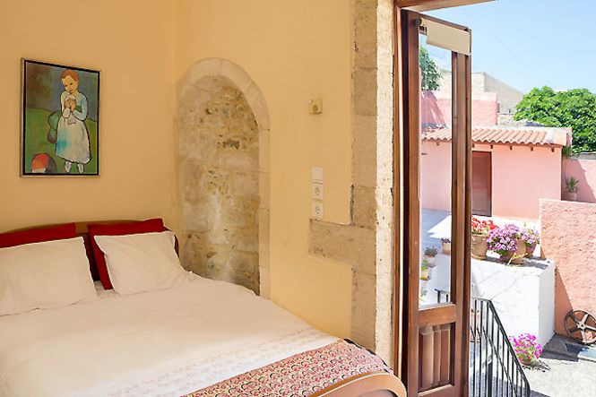 Maroulas Chic Holiday Home Maroulas Chic Holiday Home