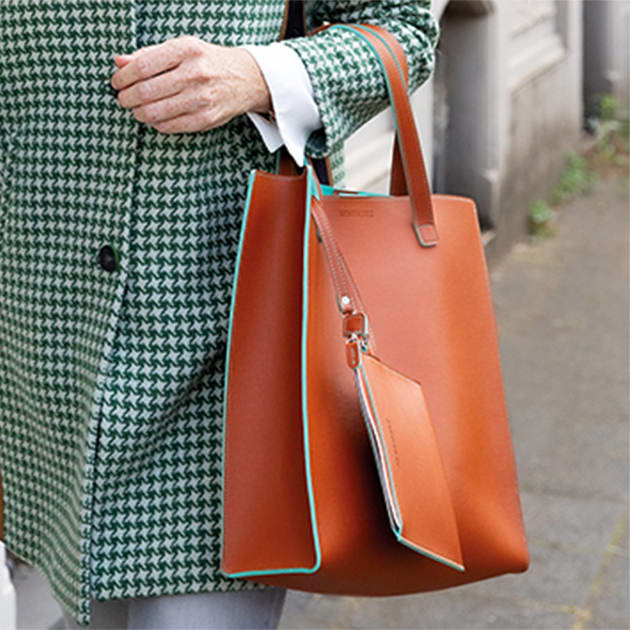 Shopper mit Pouch in modischen Farben