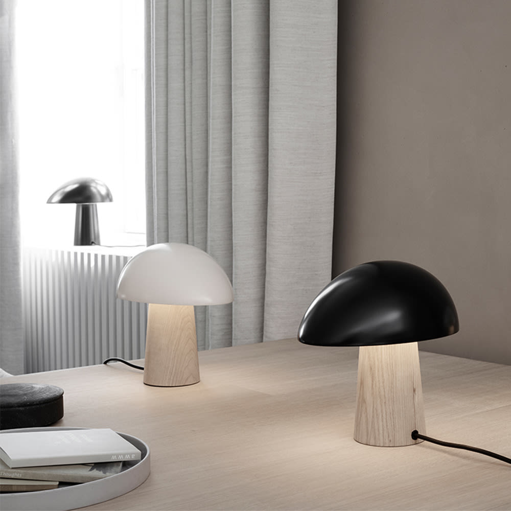 Night Owl Tischleuchte mit sanfter und indirekter Beleuchtung von Fritz Hansen