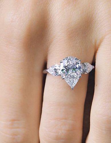 Pear Diamond Three Stone Trilogy Engagement Ring - Image 4
