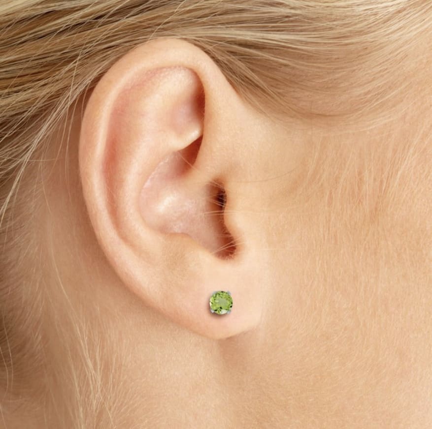 Peridot stud earrings yellow gold - Image 2