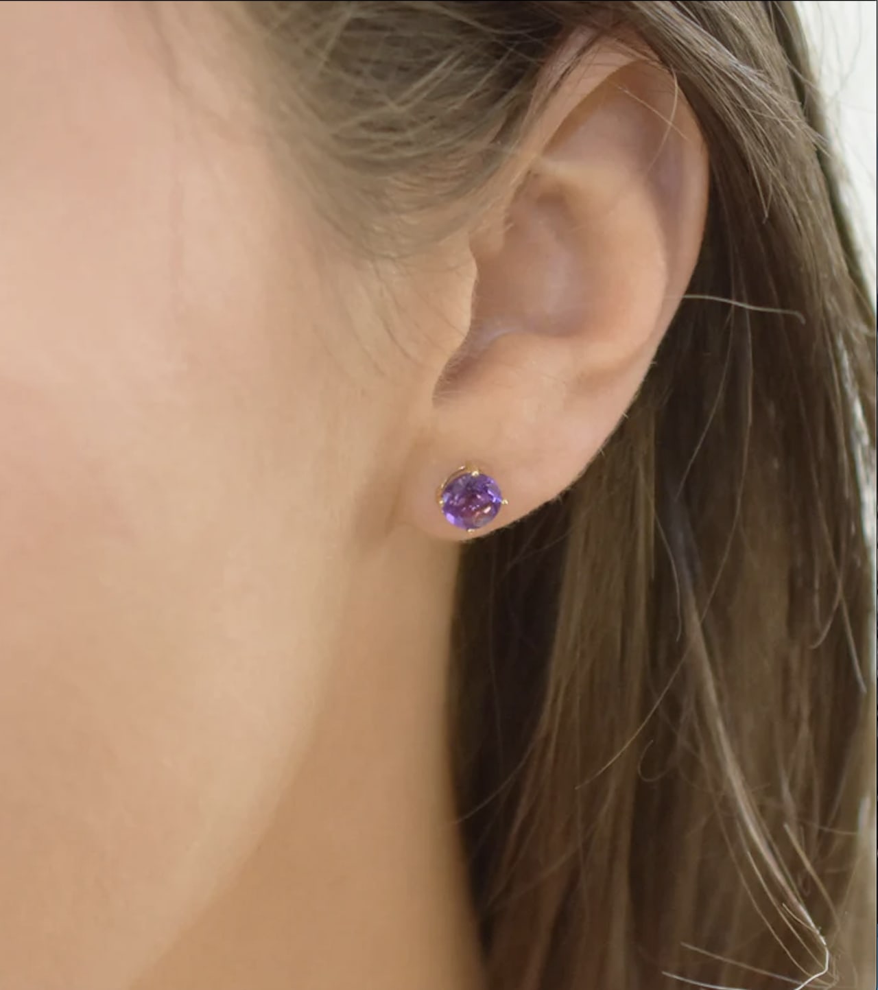 Amethyst stud earrings yellow gold - Image 2