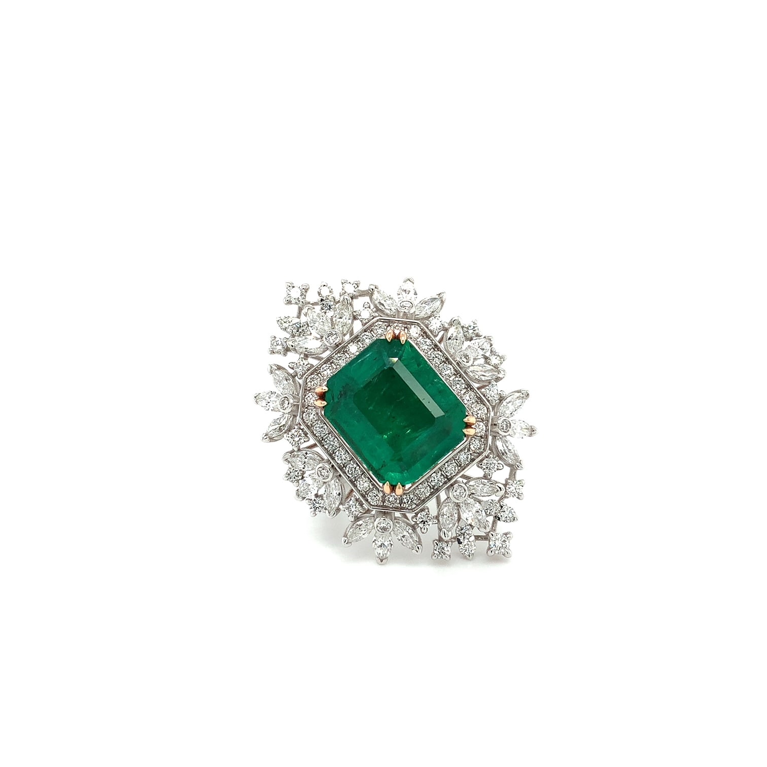 Emerald and diamond cocktail ring white gold - Image 7
