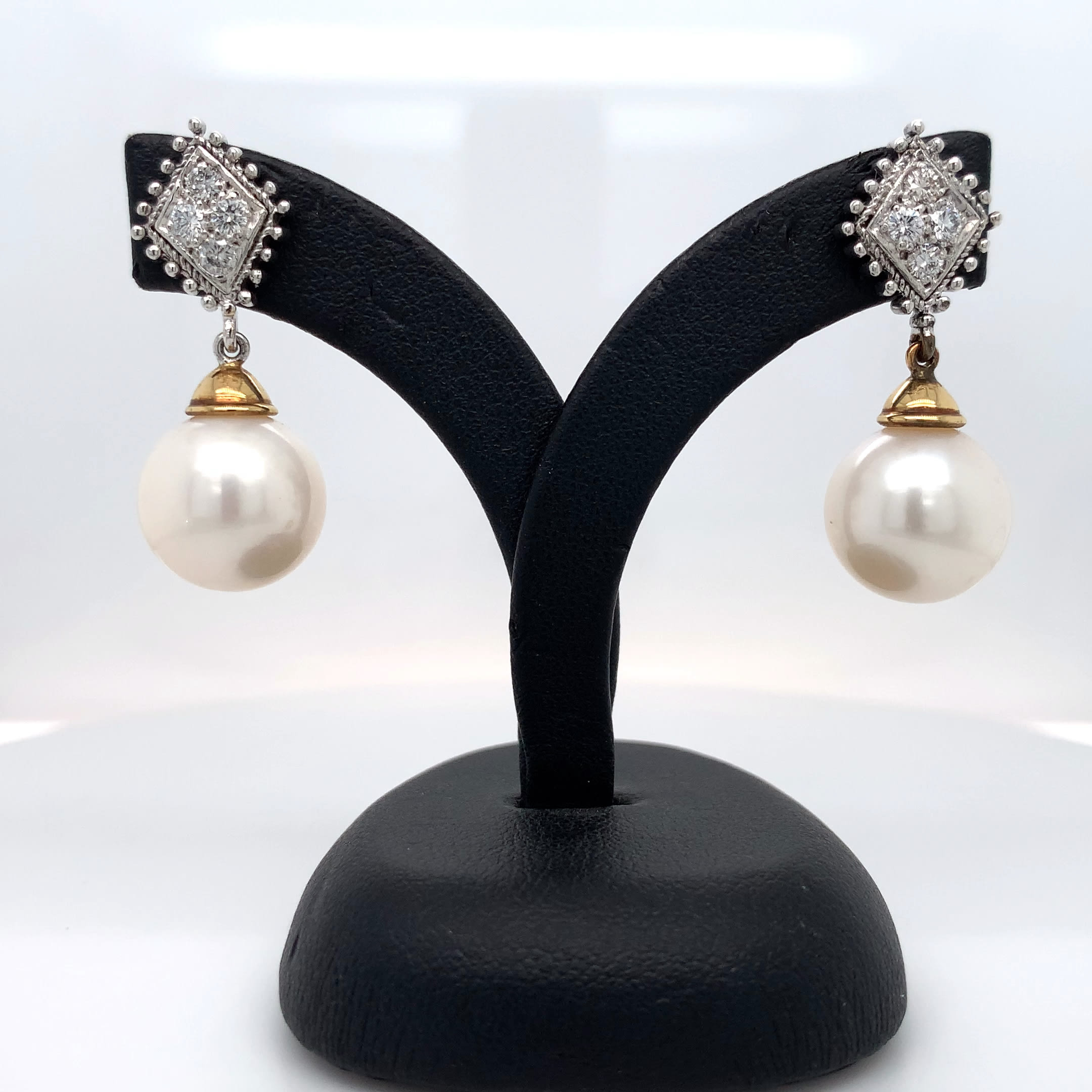 Diamond and pearl art deco earrings 18k white gold - Image 7