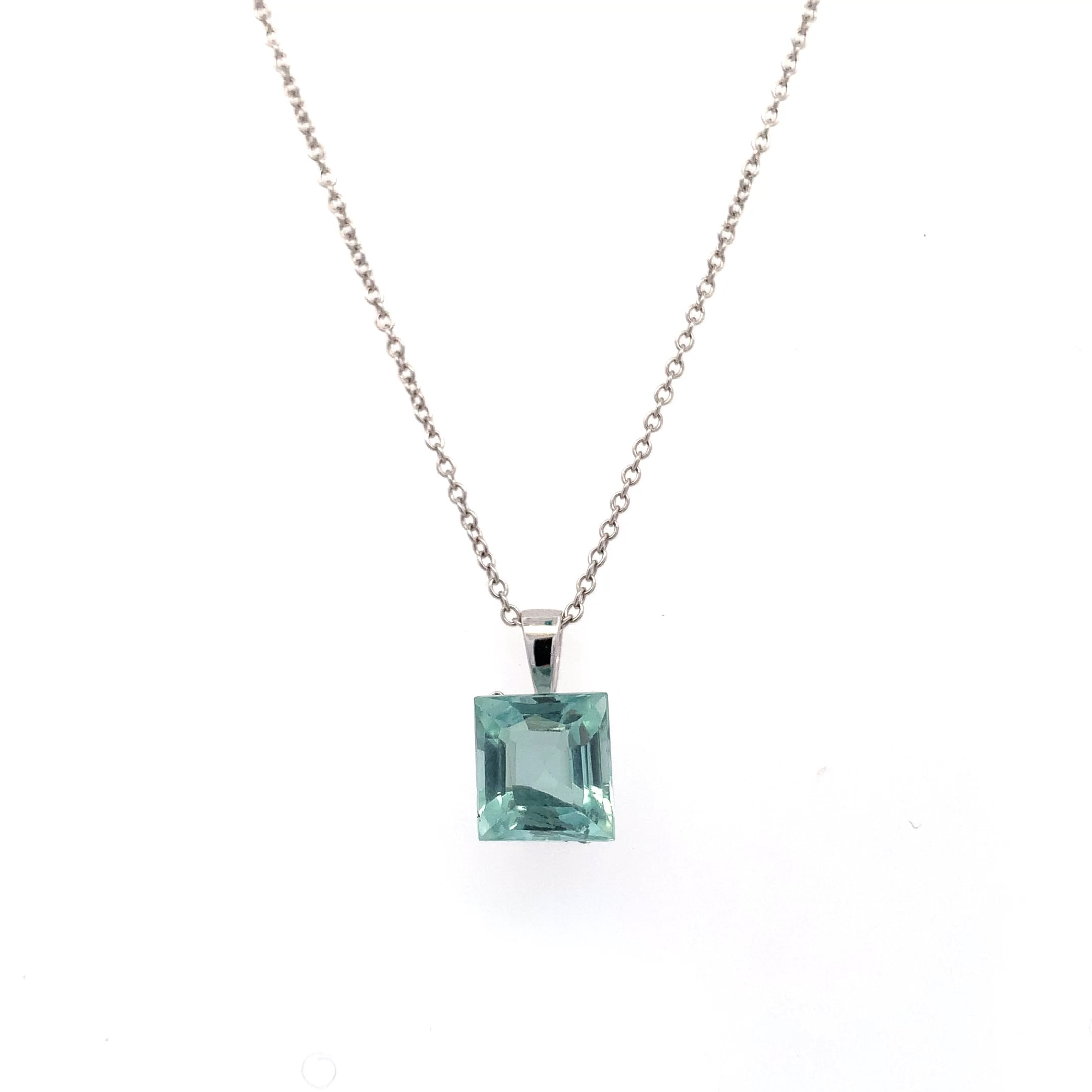 Aquamarine blue sky pendant necklace 18k white gold