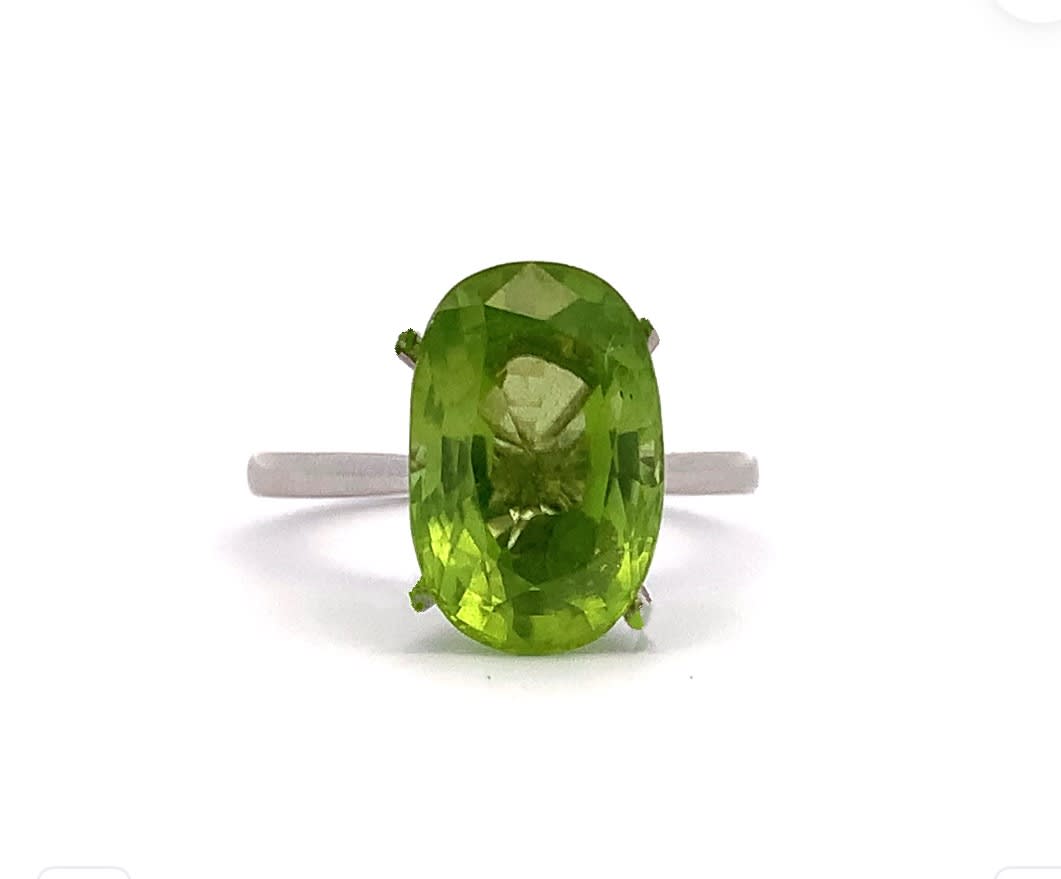 Green peridot cocktail ring 18k white gold