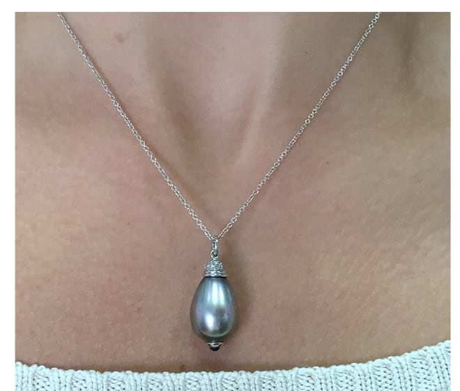Diamond and Tahitian pearl pendant necklace 18k white gold - Image 2