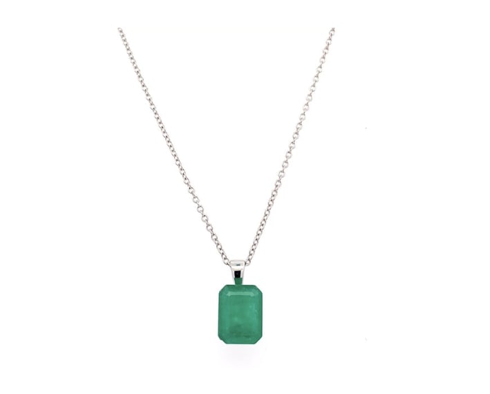 Green emerald pendant necklace 18k white gold