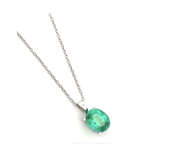 Green emerald pendant necklace 18k white gold