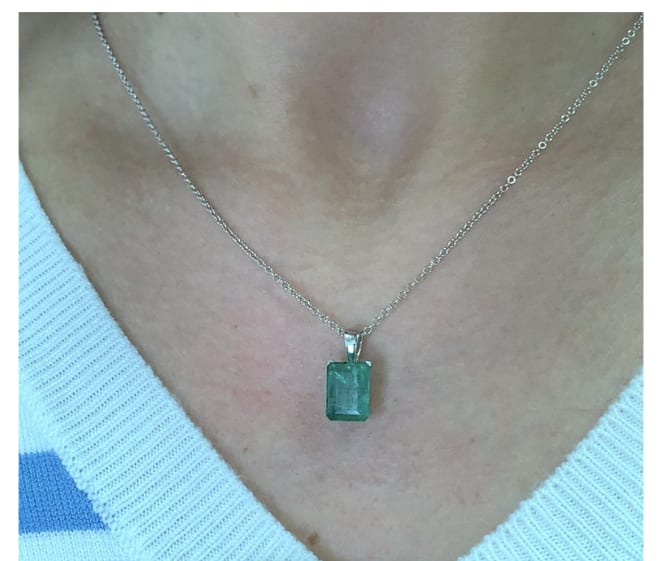 Green emerald pendant necklace 18k white gold - Image 2