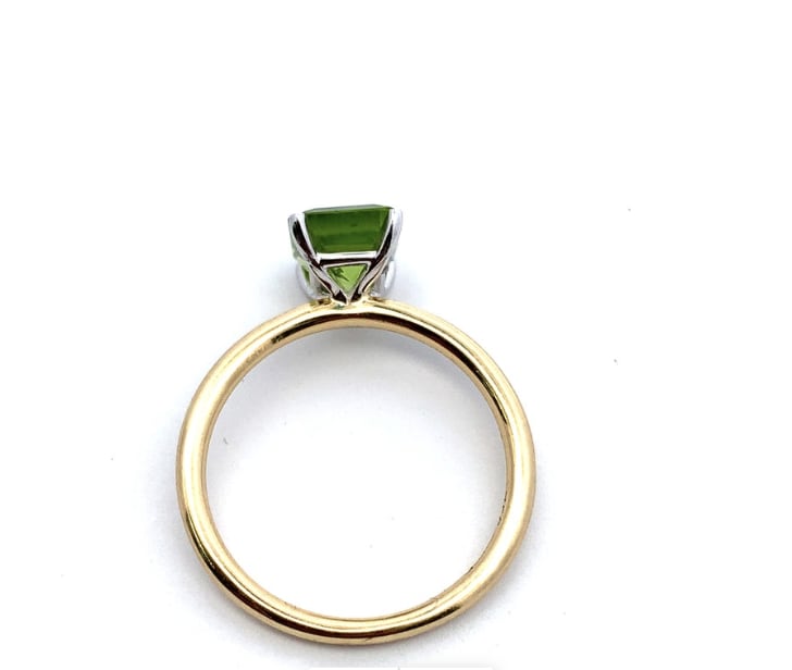 Peridot emerald engagement ring 18k white gold - Image 4