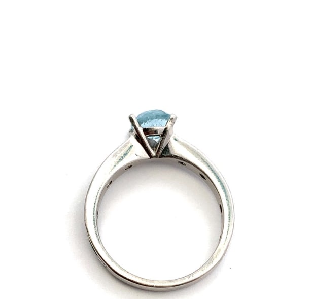 Aquamarine and diamond engagement ring 18k white gold - Image 4
