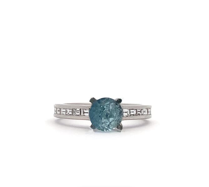 Aquamarine and diamond engagement ring 18k white gold - Image 5