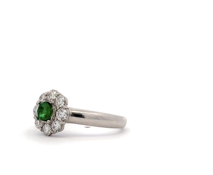 Emerald and diamond engagement ring 18k white gold - Image 5