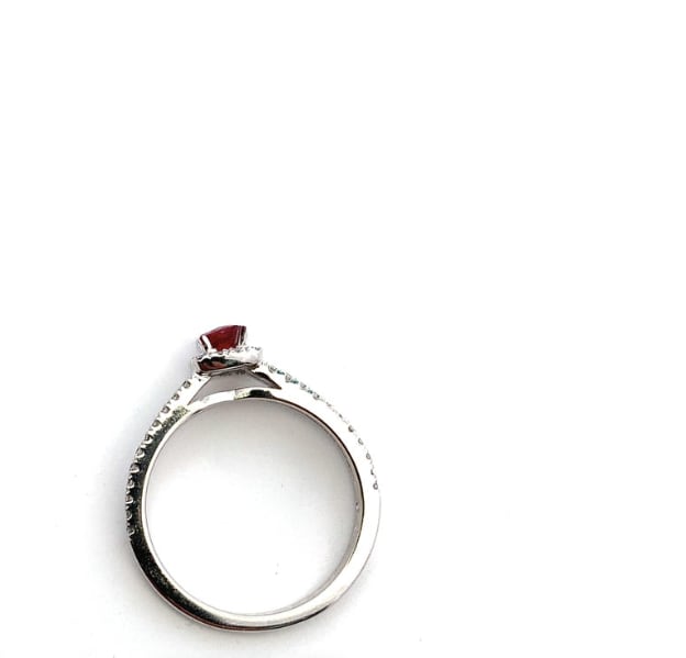 Ruby and diamond engagement ring 18k white gold - Image 4