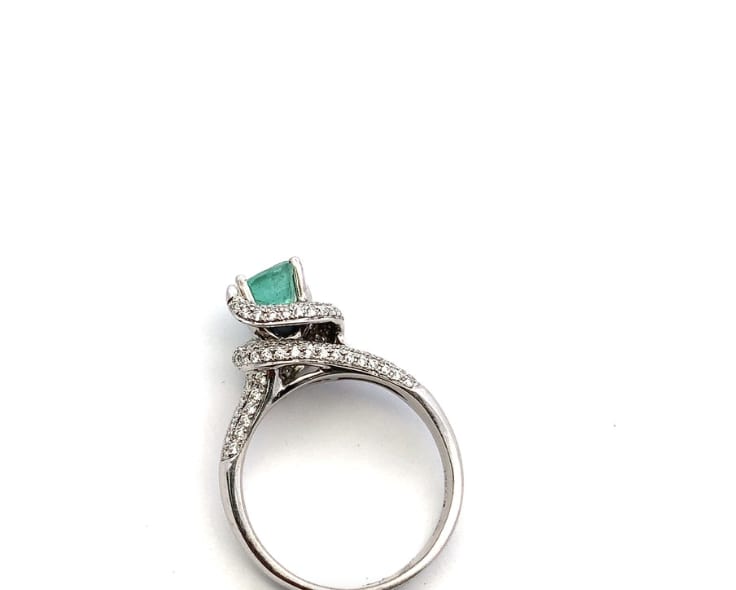 Emerald and diamond engagement ring 18k white gold - Image 4