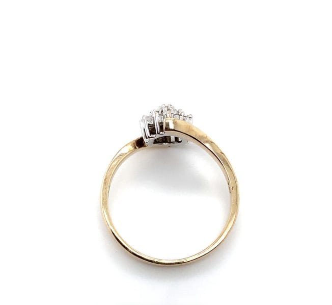 Diamond cluster engagement ring 9k yellow gold - Image 5