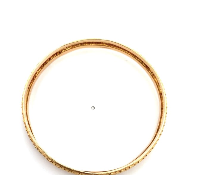 22k Yellow gold patterned bangle bracelet - Image 4