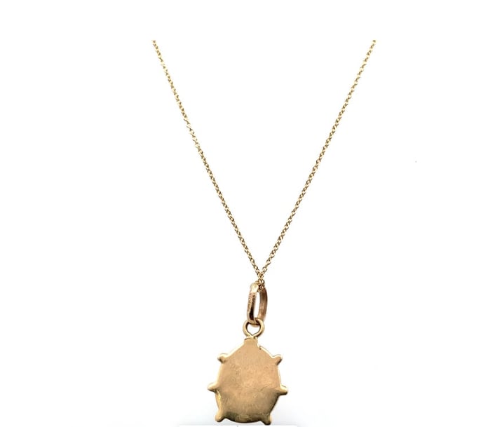 Ladybird ladybug pendant necklace yellow gold - Image 4