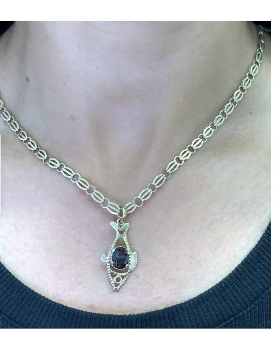 Garnet fish vintage pendant yellow gold - Image 3