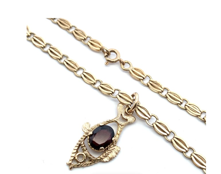 Garnet fish vintage pendant yellow gold - Image 6
