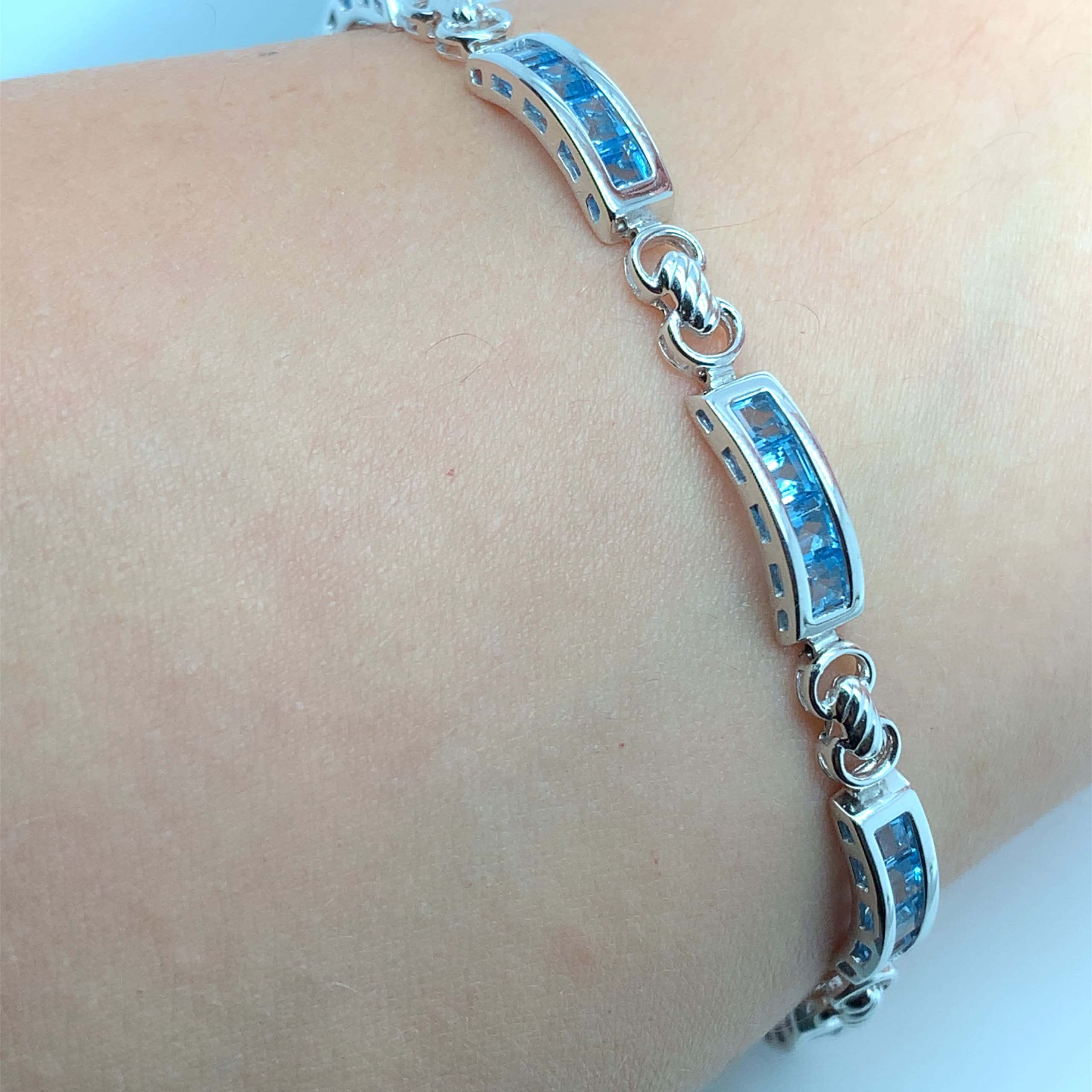 Blue topaz tennis bracelet art deco 10k white gold - Image 4