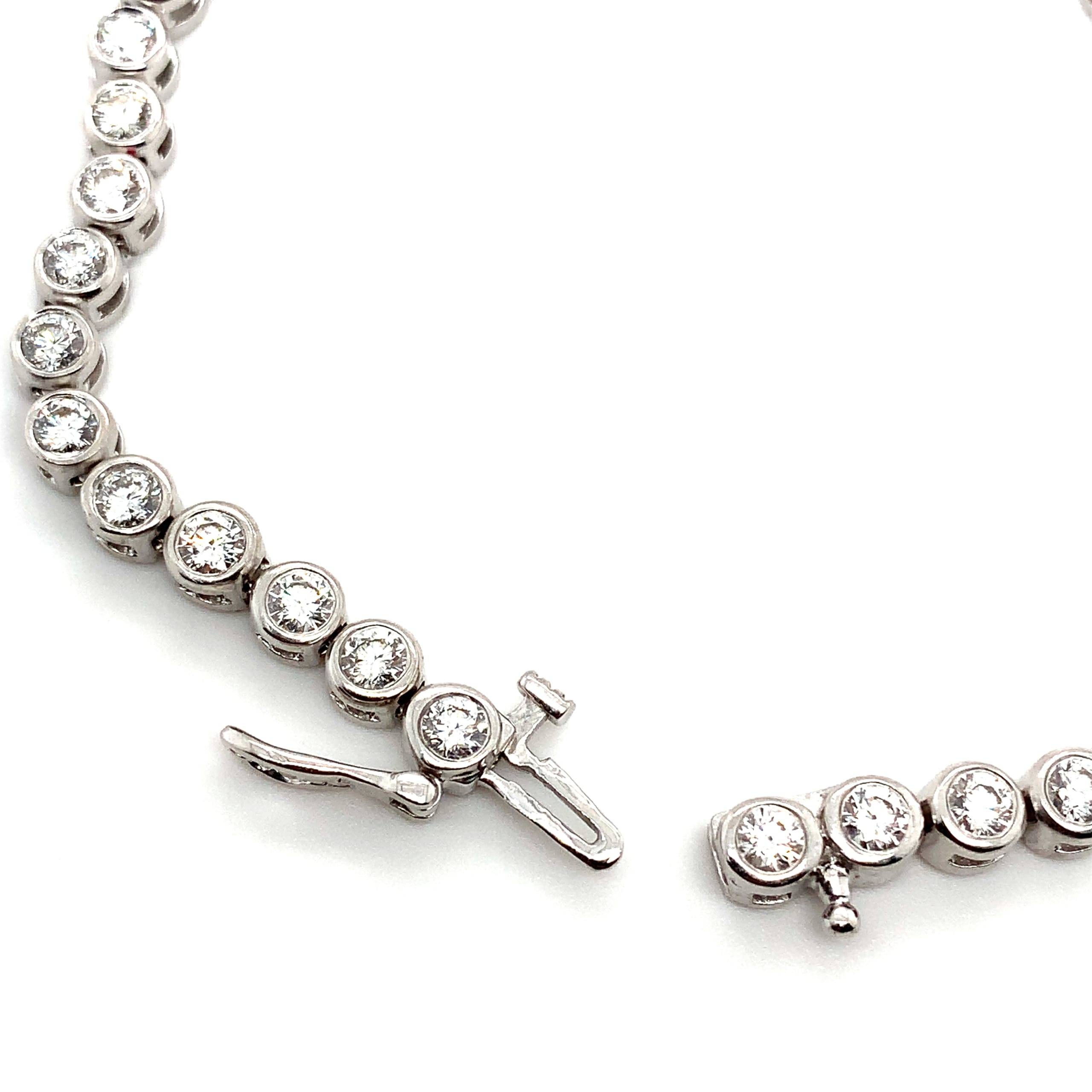 Diamond tennis bracelet bezel rubover 18k white gold - Image 9