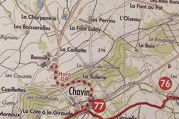 Carte du GR 100 autour de Chavin, point 77 et liaison hors GR vers Bonnilly
